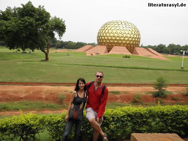 Der Matrimandir von Auroville in Indien