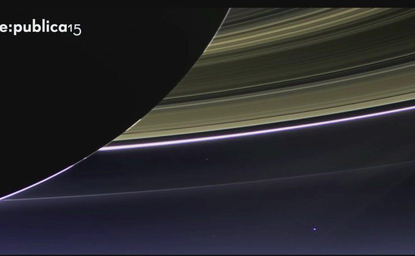 Die Erde aufgenommen vom Saturn